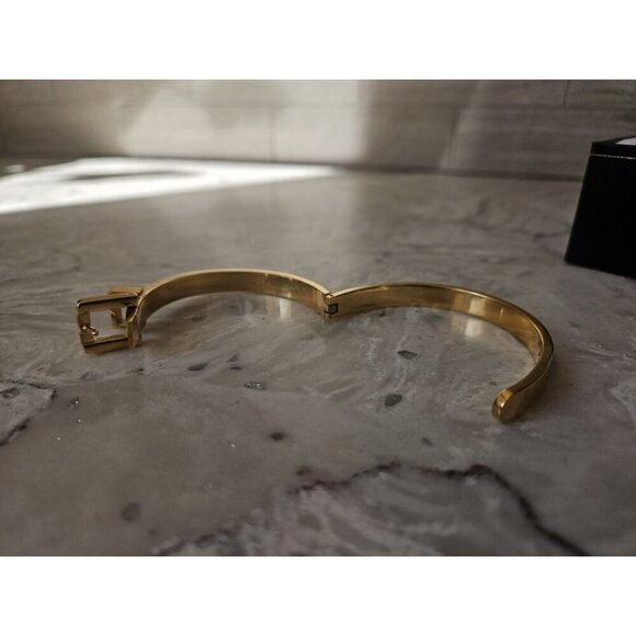 24kt Gold Plated Belt Style Bracelet With Crystal Accents - Picture 7 of 8